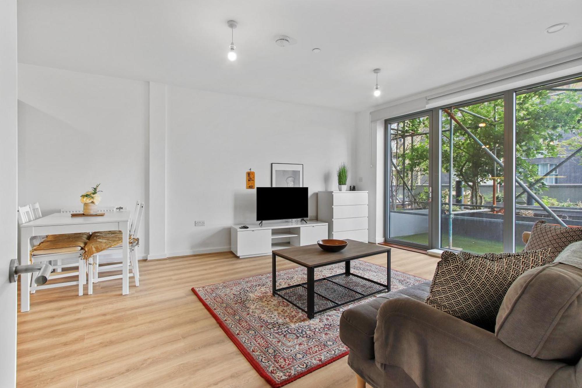 Centrally Located - Modern - 2Bed - 2Bath Apartment London Eksteriør billede