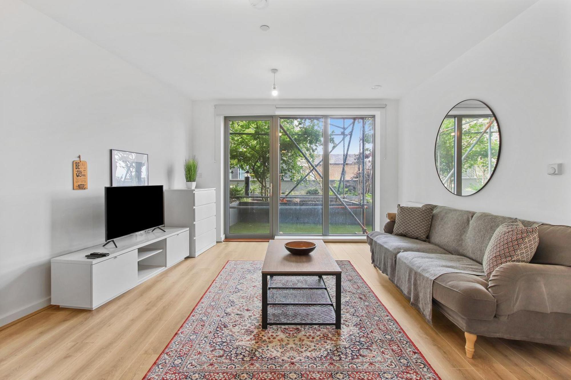 Centrally Located - Modern - 2Bed - 2Bath Apartment London Eksteriør billede