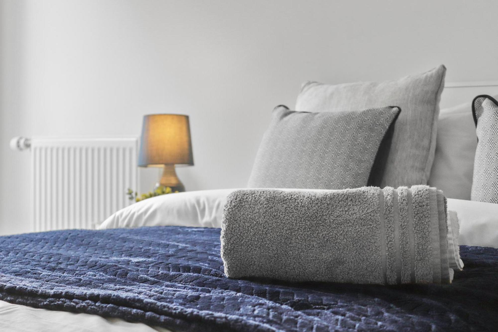 Centrally Located - Modern - 2Bed - 2Bath Apartment London Eksteriør billede