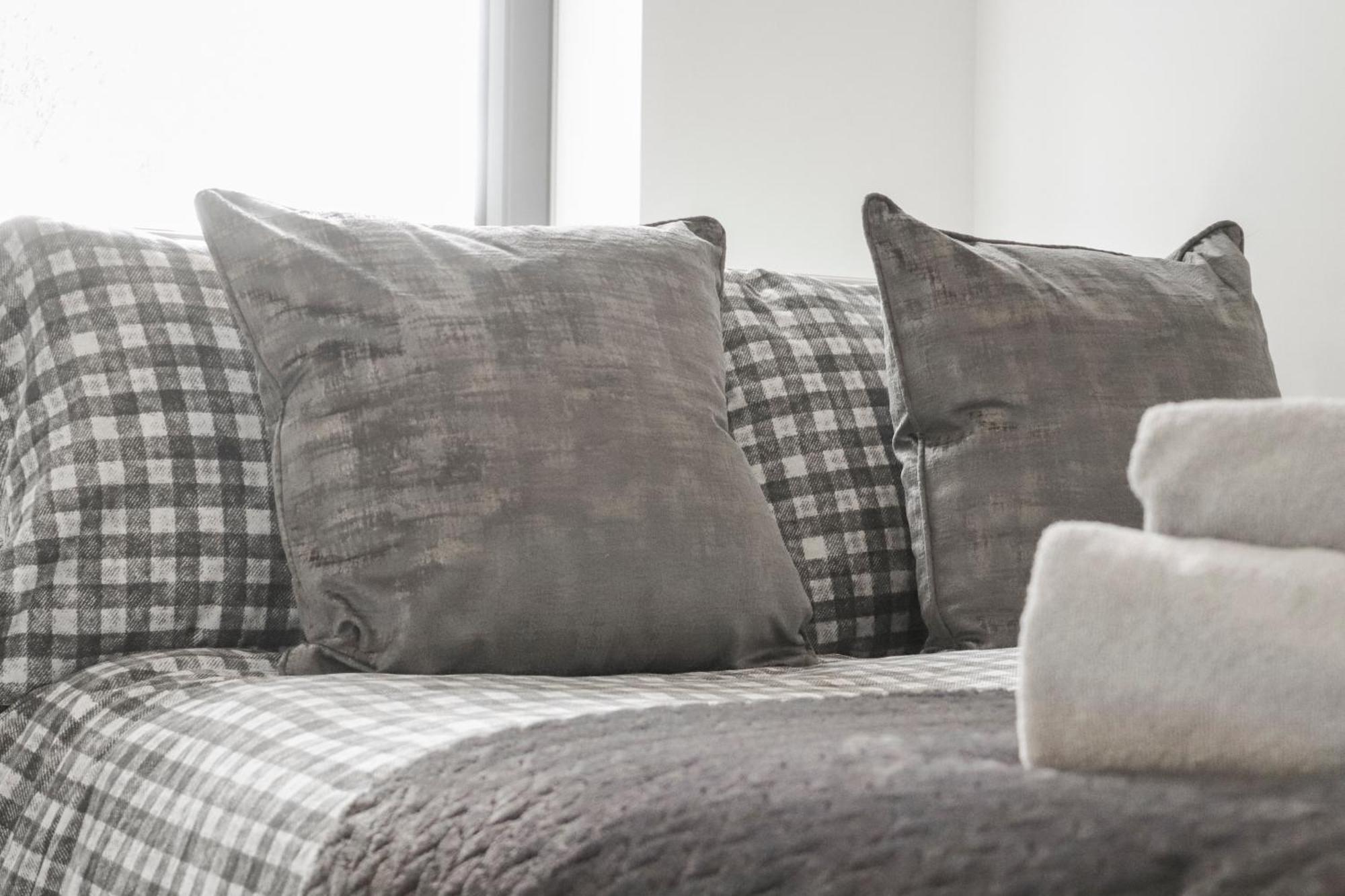 Centrally Located - Modern - 2Bed - 2Bath Apartment London Eksteriør billede