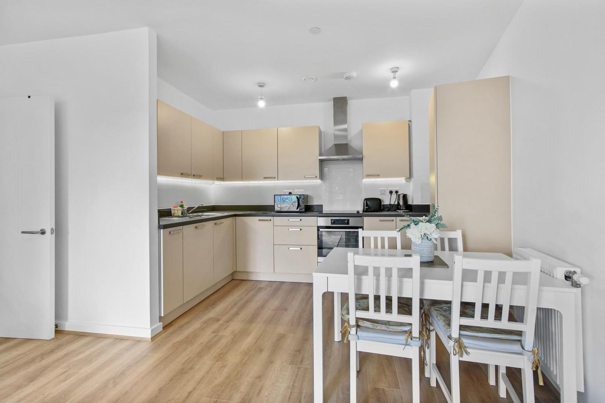 Centrally Located - Modern - 2Bed - 2Bath Apartment London Eksteriør billede