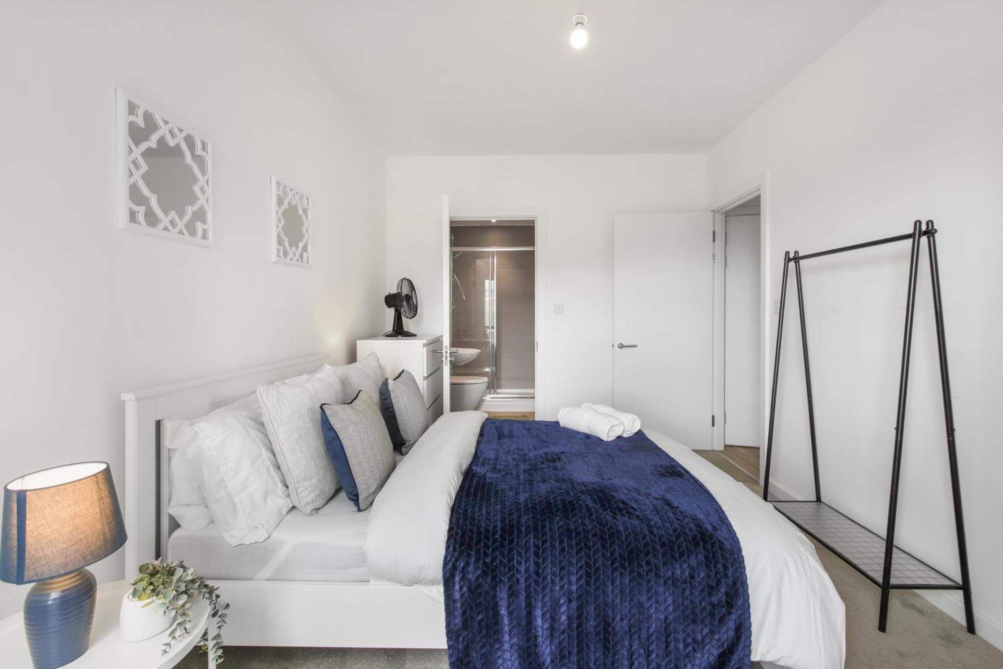 Centrally Located - Modern - 2Bed - 2Bath Apartment London Eksteriør billede