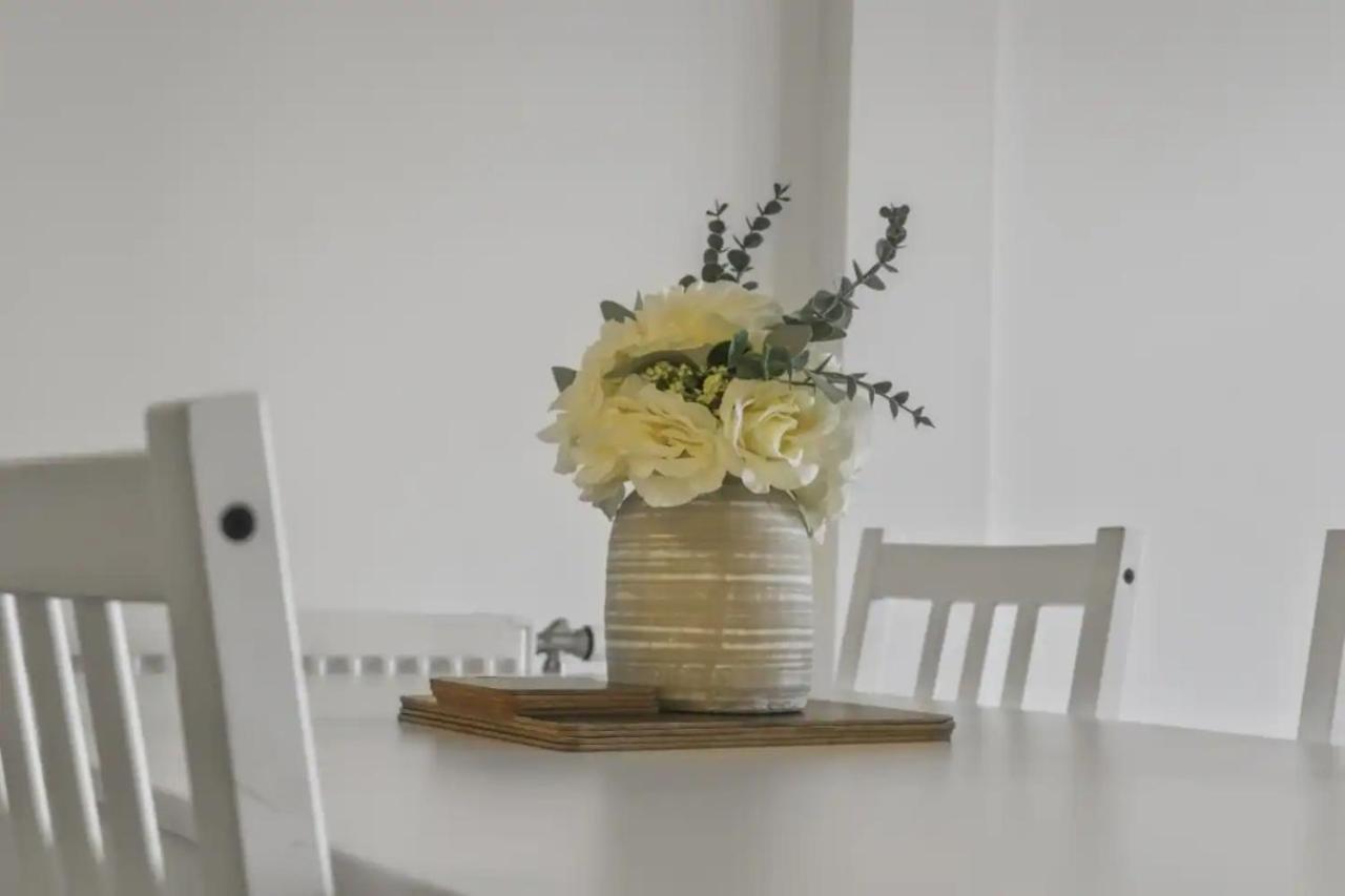 Centrally Located - Modern - 2Bed - 2Bath Apartment London Eksteriør billede