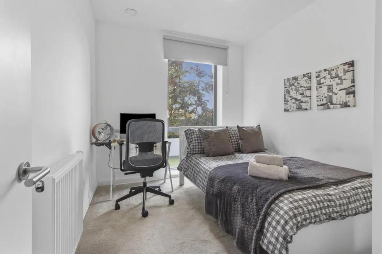 Centrally Located - Modern - 2Bed - 2Bath Apartment London Eksteriør billede